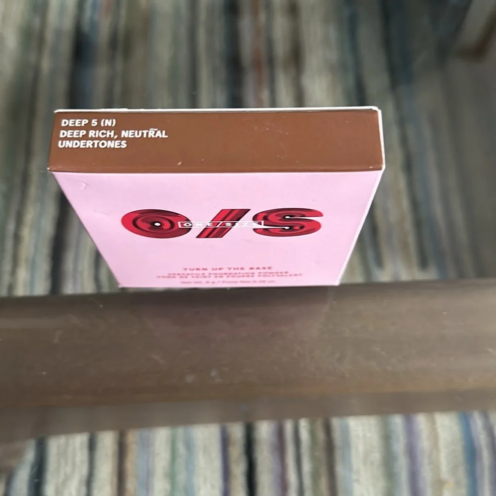 One Size O/S Powder Foundation Deep 5 Turn Up The Base